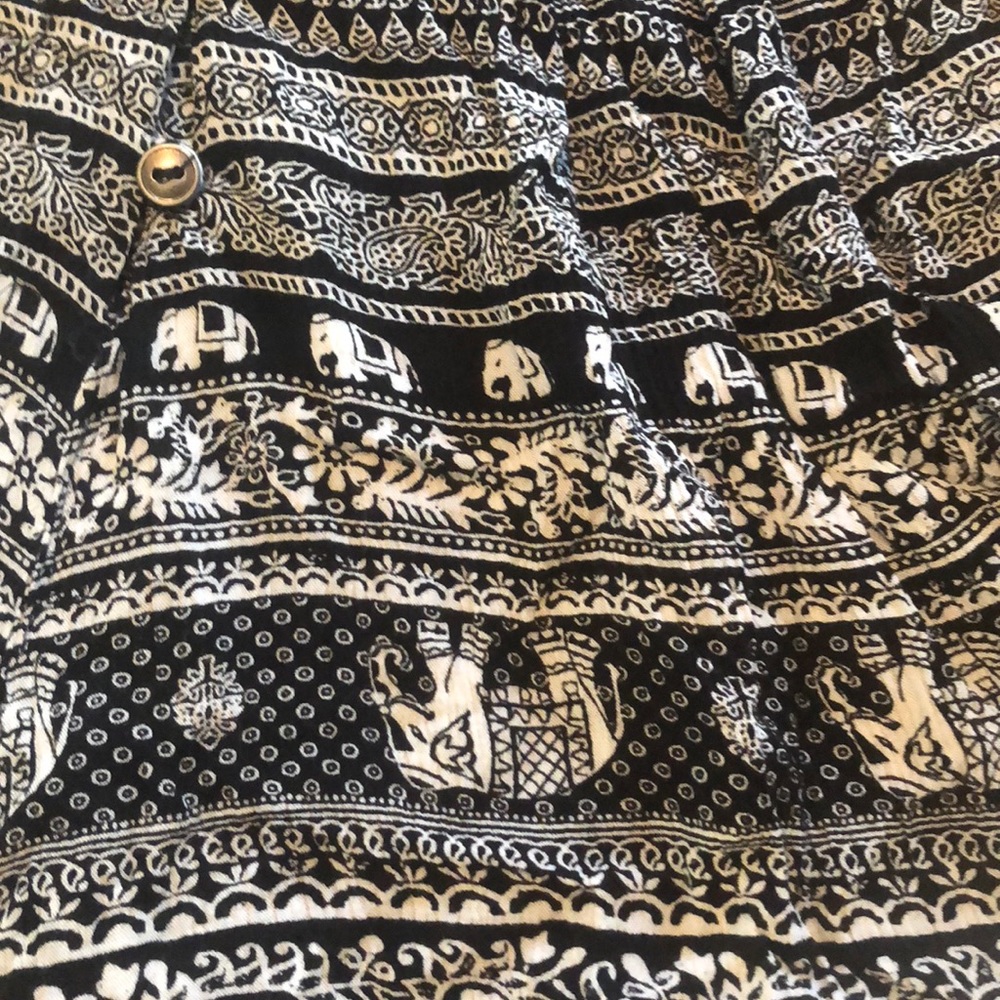 Elephant print romper - Picture 2 of 5